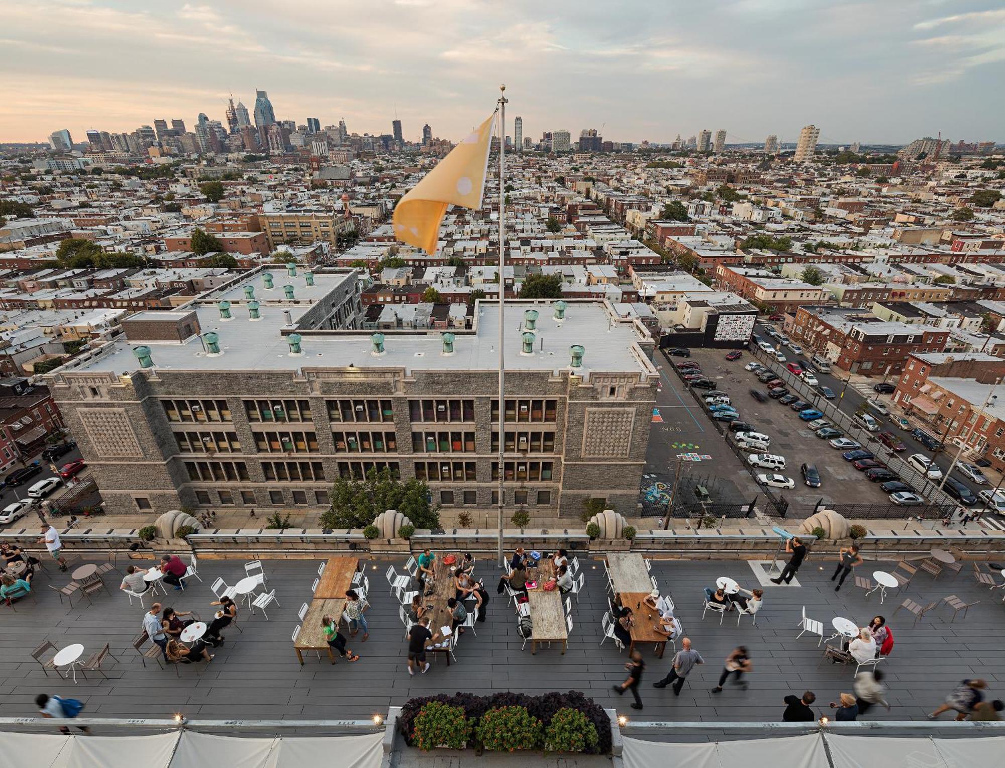 Double Decker Roofdeck Gorgeous View In Passyunk Apartment